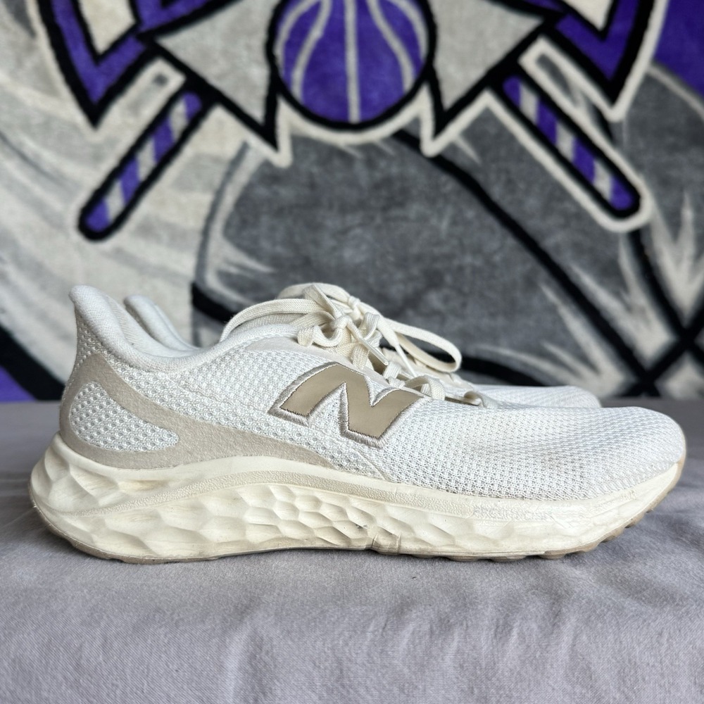 Size 9 - New Balance Fresh Foam Arishi v4 Running Shoes Women's Beige WARISRA4 - Picture 2 of 10